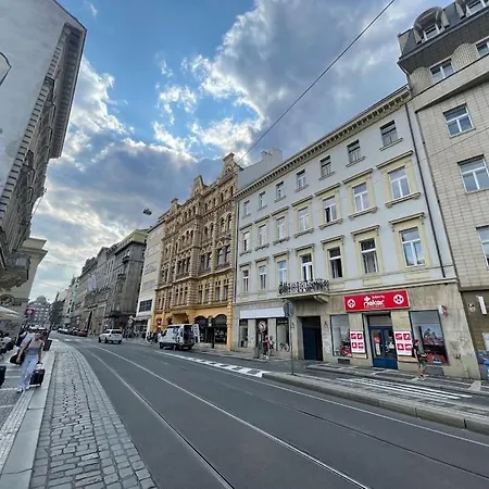 Apartment Contemporary Jindrisska *